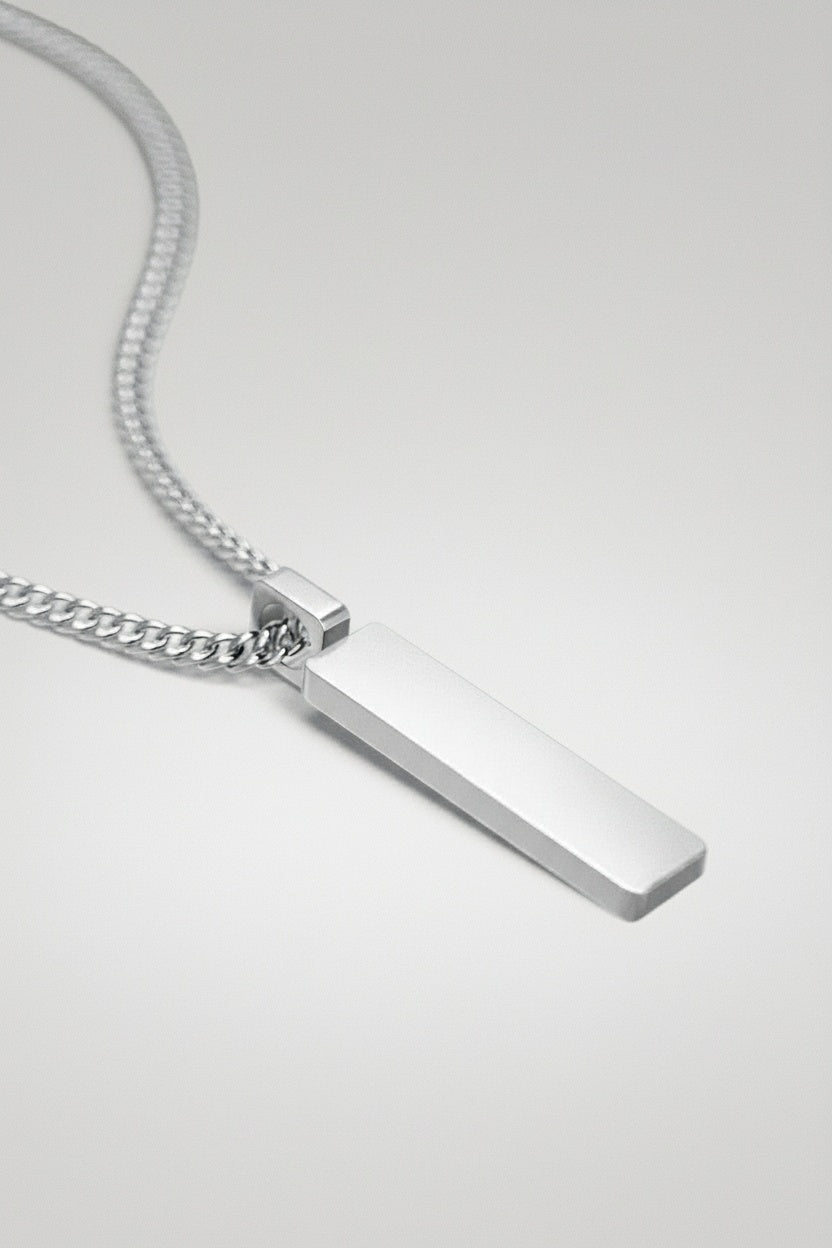 Elyo Necklace